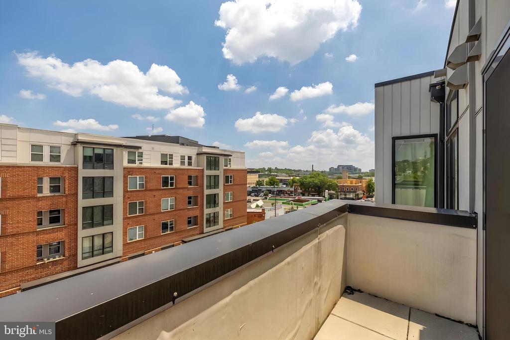2310 4TH STREET NE Unit: 22