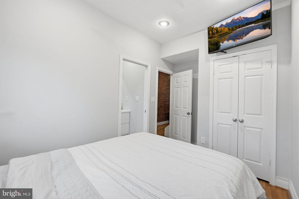 1433 W STREET NW