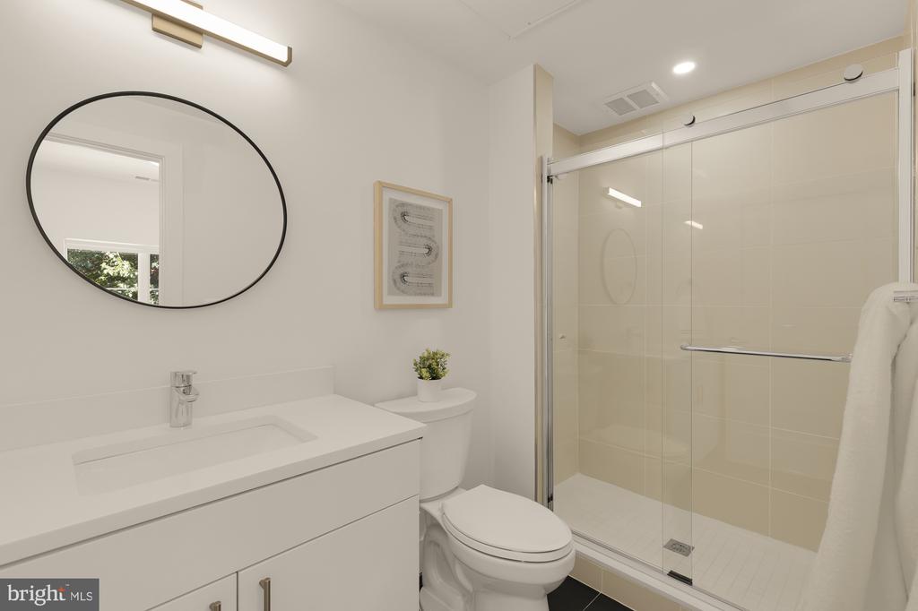 2310 4TH STREET NE Unit: 14