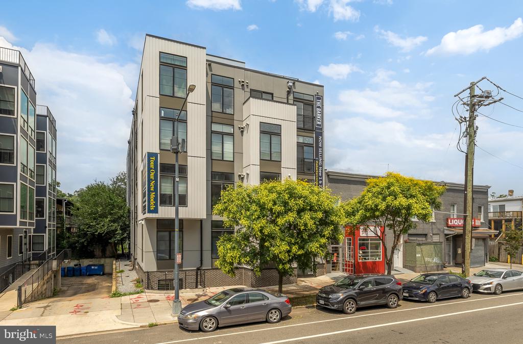 2310 4TH STREET NE Unit: 14