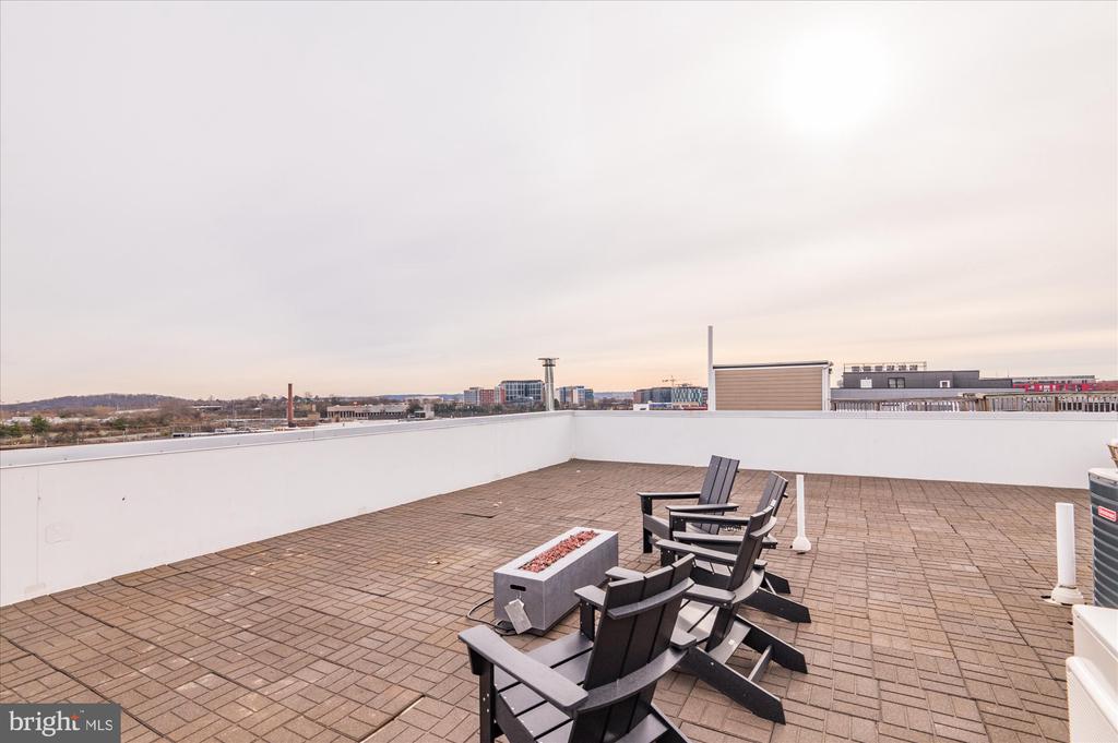 1940 3RD STREET NE Unit: 6