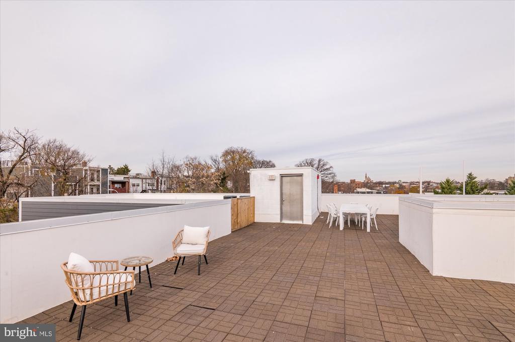 1940 3RD STREET NE Unit: 6