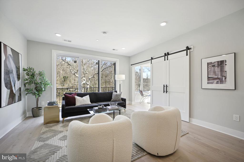 2019 M STREET NE Unit: 7