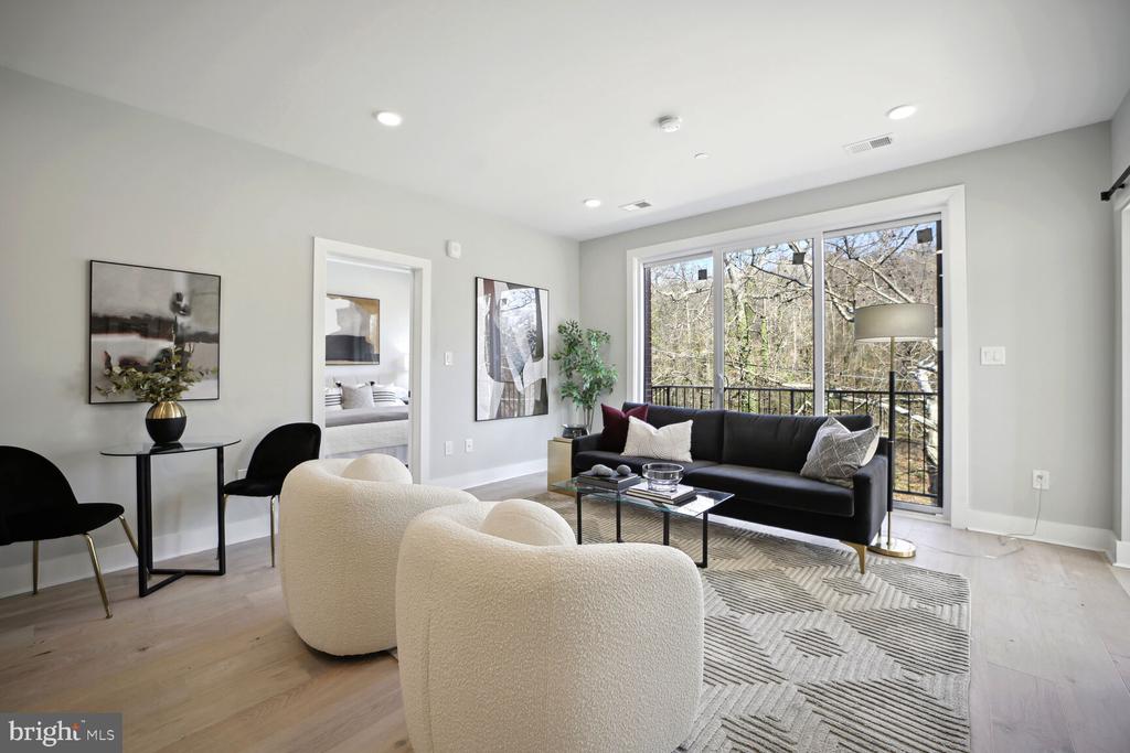 2019 M STREET NE Unit: 7