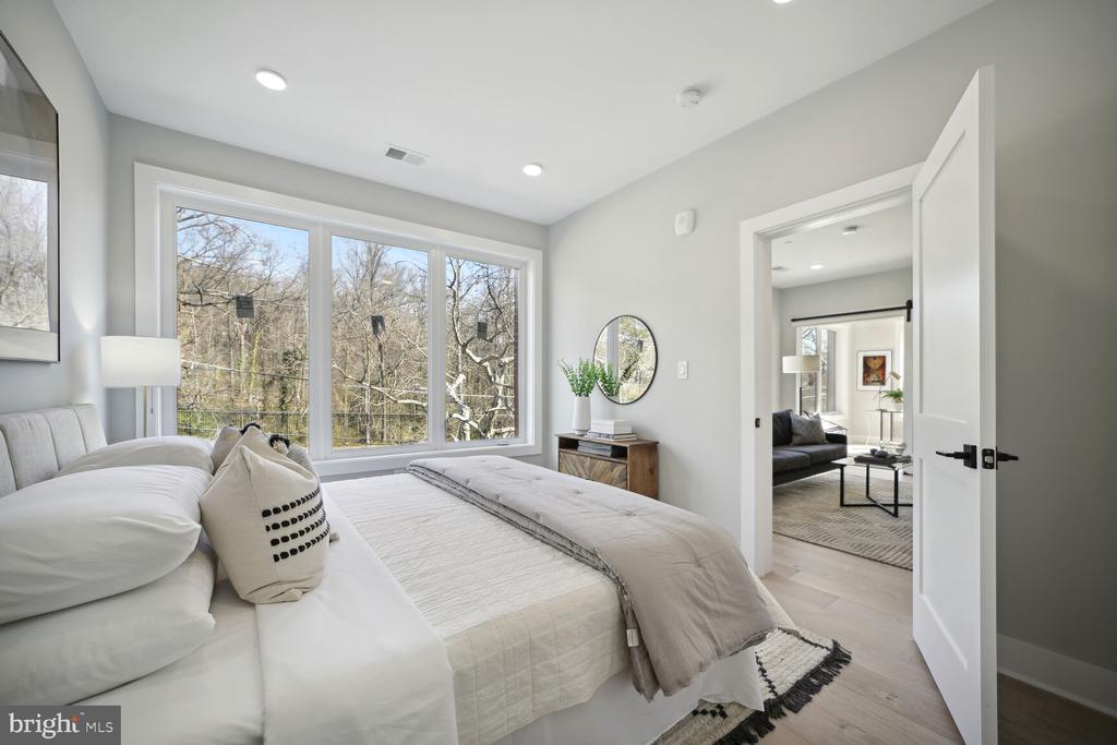 2019 M STREET NE Unit: 7