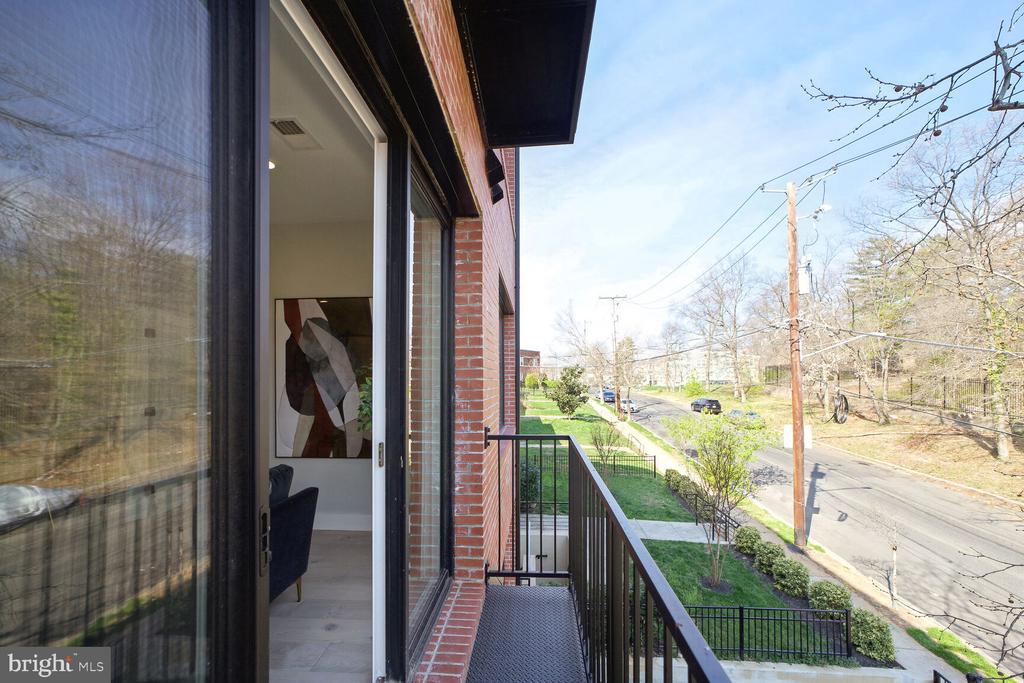 2019 M STREET NE Unit: 7