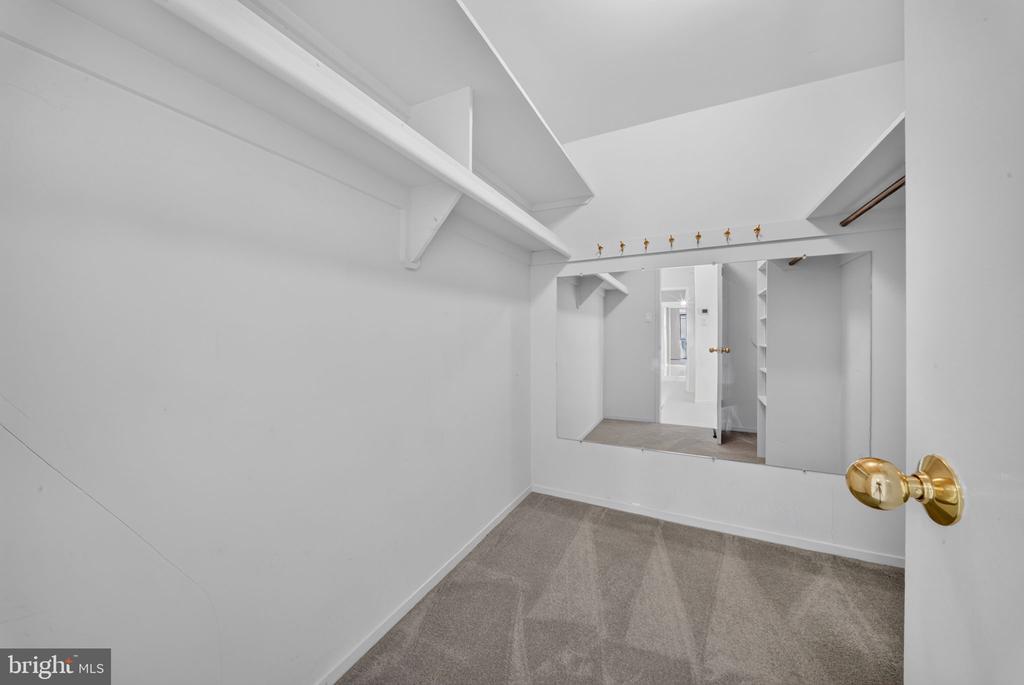 2510 VIRGNIA AVENUE NW Unit: 504-N