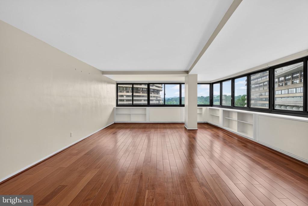2510 VIRGNIA AVENUE NW Unit: 504-N