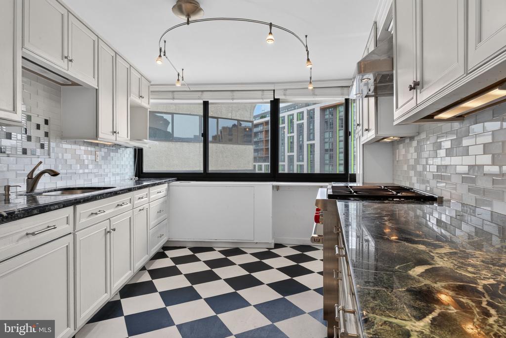 2510 VIRGNIA AVENUE NW Unit: 504-N