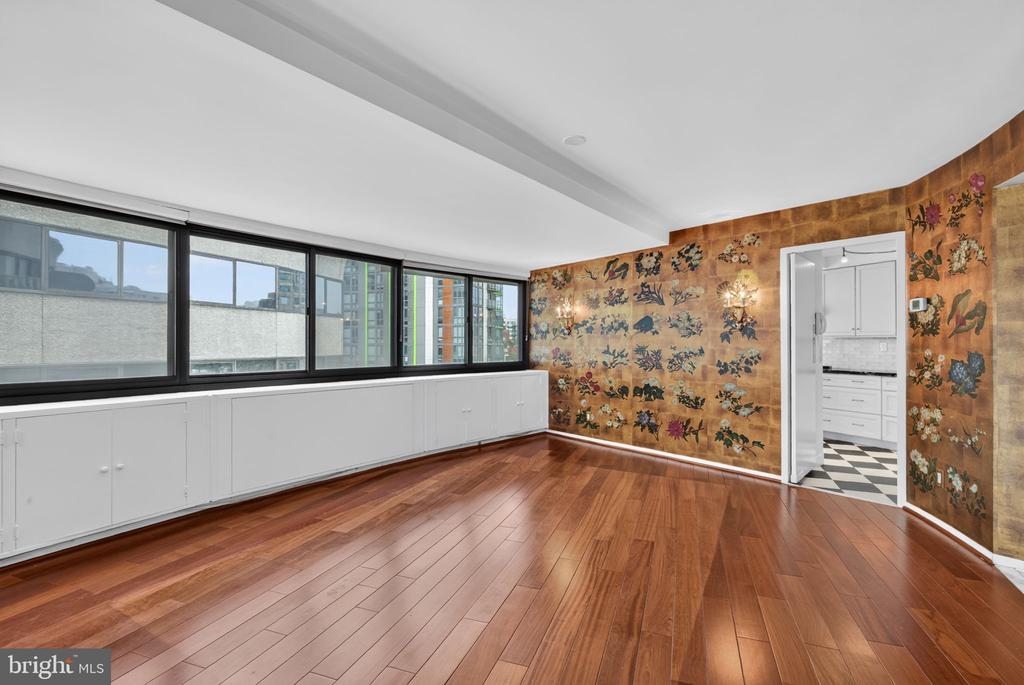 2510 VIRGNIA AVENUE NW Unit: 504-N