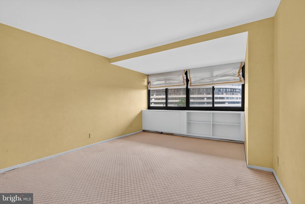 2510 VIRGNIA AVENUE NW Unit: 504-N