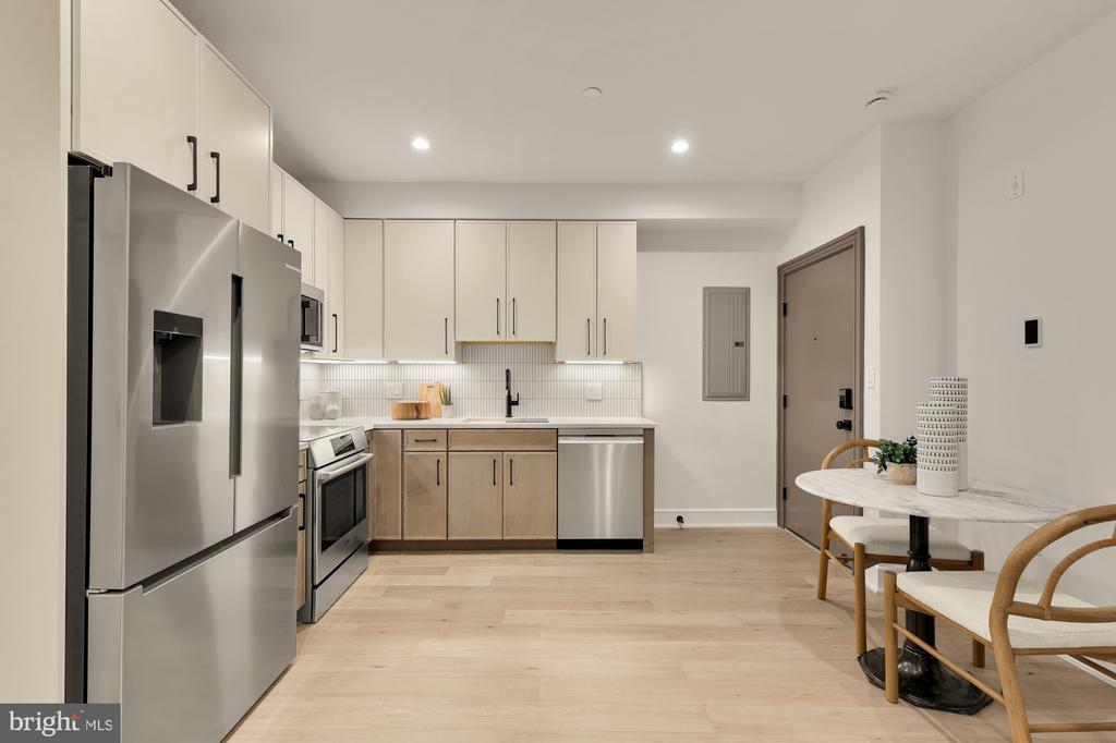 1463 HARVARD STREET NW Unit: 6