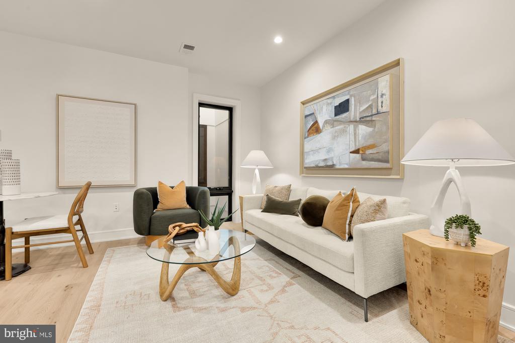 1463 HARVARD STREET NW Unit: 6