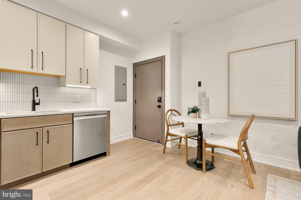 1463 HARVARD STREET NW Unit: 6