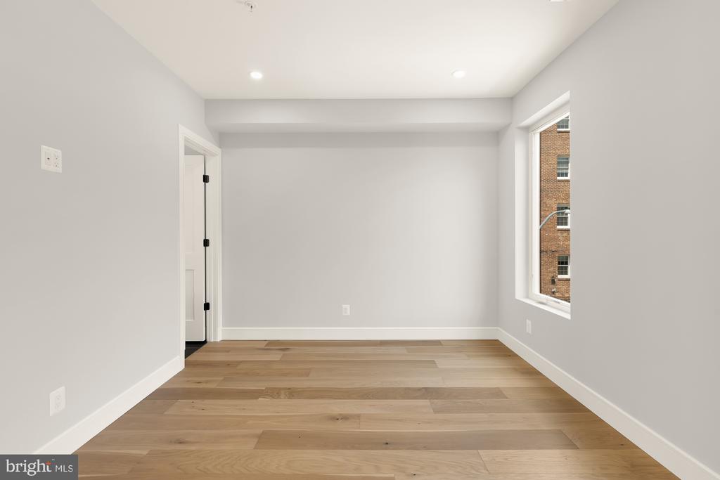 3215 MOUNT PLEASANT STREET NW Unit: 201