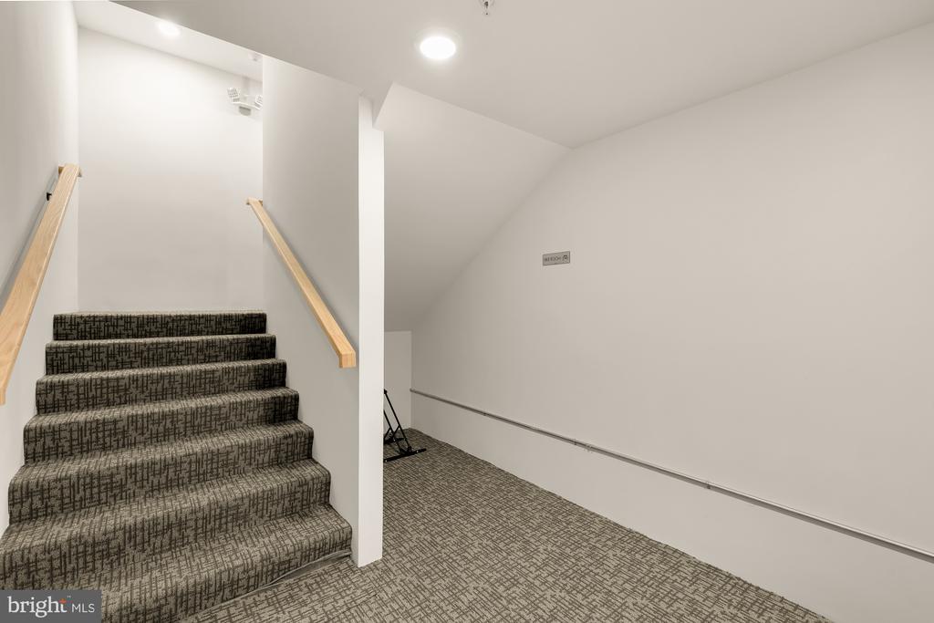 3215 MOUNT PLEASANT STREET NW Unit: 201