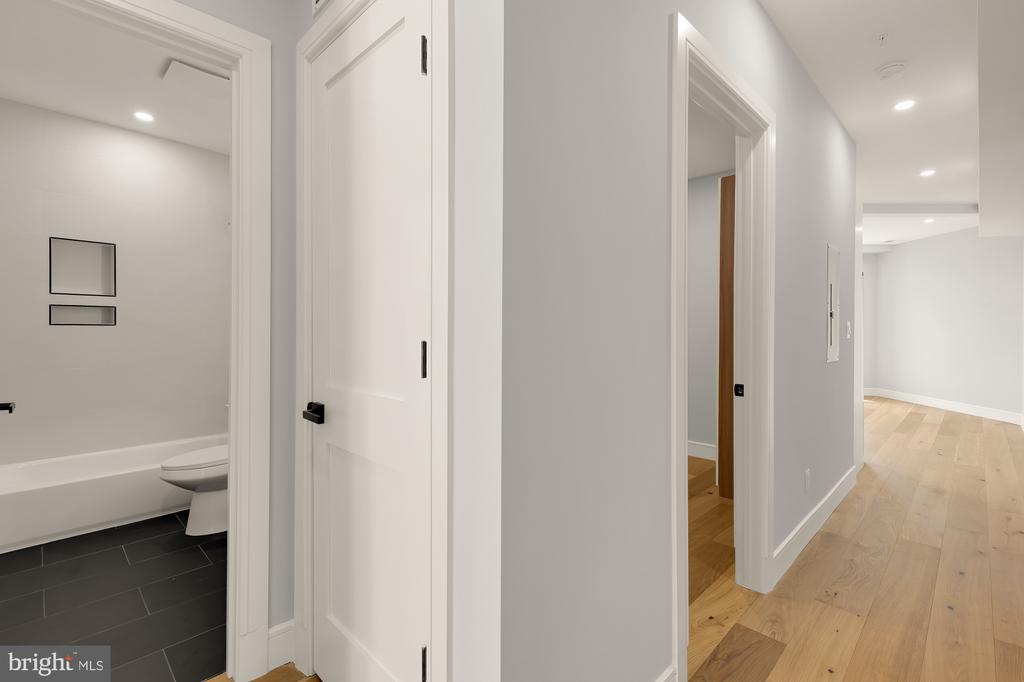 3215 MOUNT PLEASANT STREET NW Unit: 202