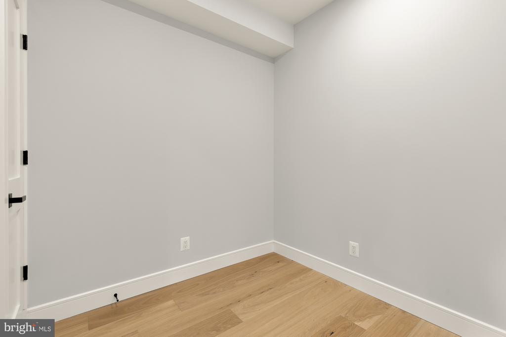 3215 MOUNT PLEASANT STREET NW Unit: 203