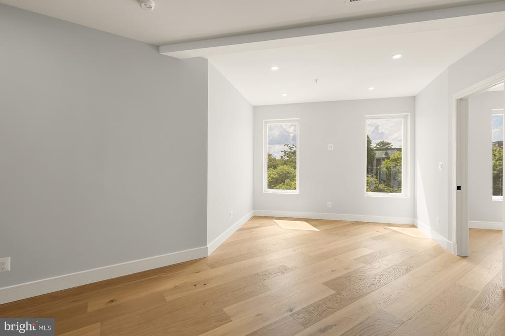 3215 MOUNT PLEASANT STREET NW Unit: 203