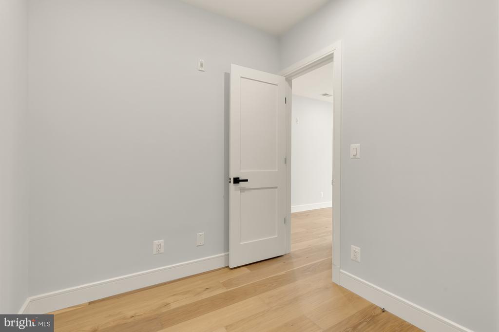 3215 MOUNT PLEASANT STREET NW Unit: 203