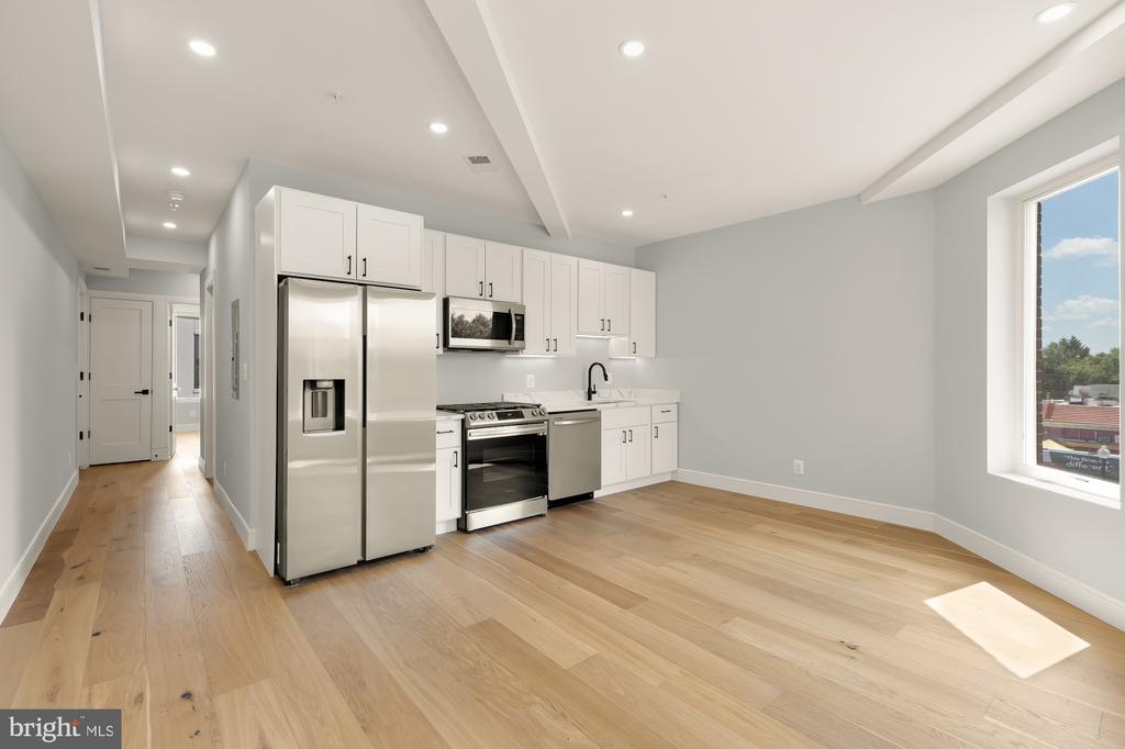 3215 MOUNT PLEASANT STREET NW Unit: 302