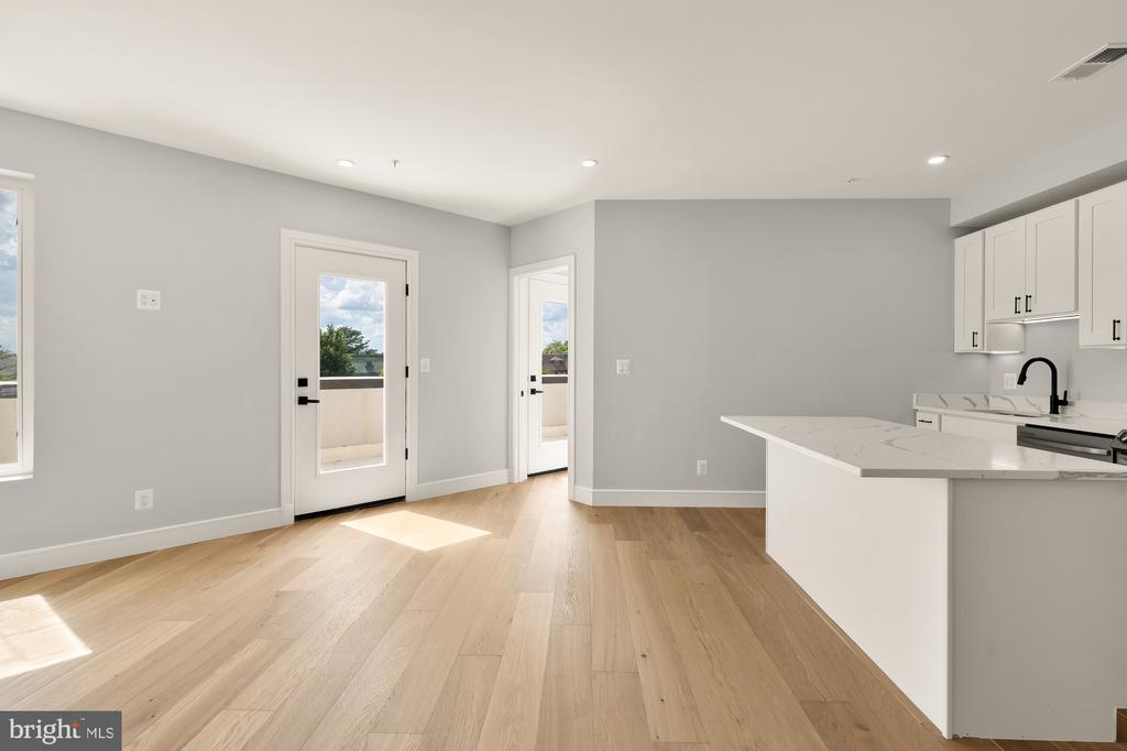 3215 MOUNT PLEASANT STREET NW Unit: 403