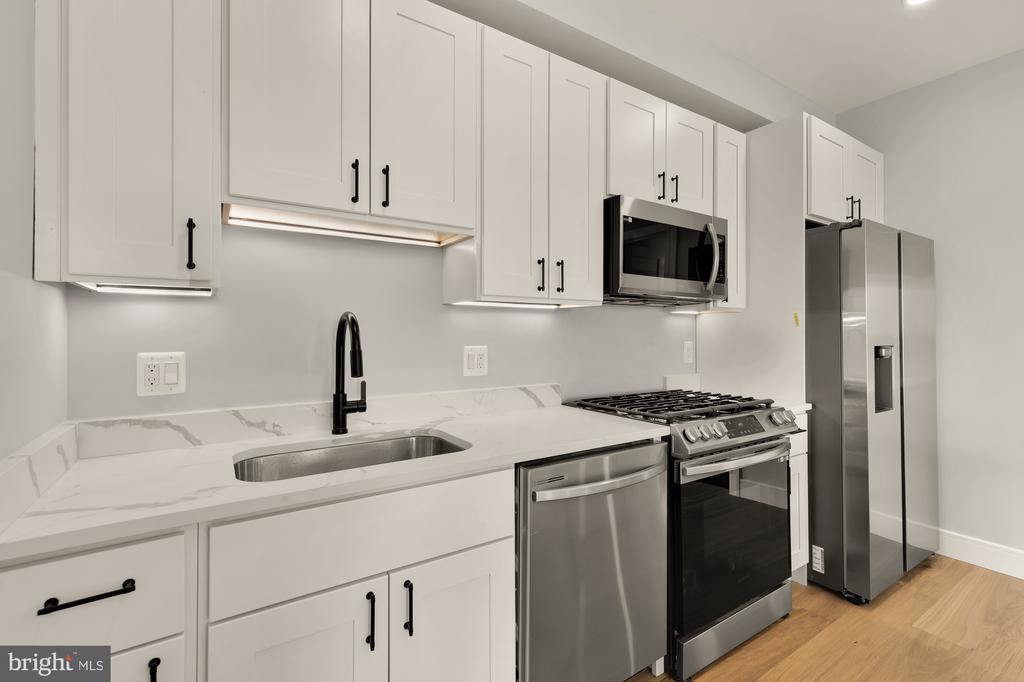 3215 MOUNT PLEASANT STREET NW Unit: 403