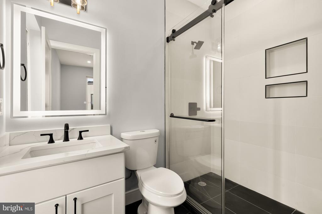 3215 MOUNT PLEASANT STREET NW Unit: 403