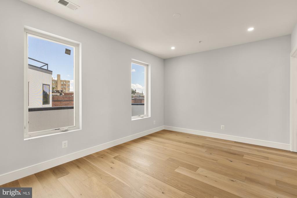 3215 MOUNT PLEASANT STREET NW Unit: 403