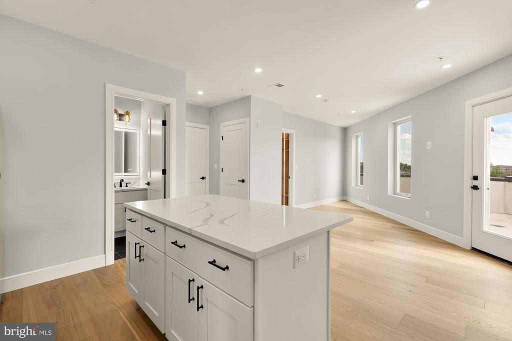 3215 MOUNT PLEASANT STREET NW Unit: 403