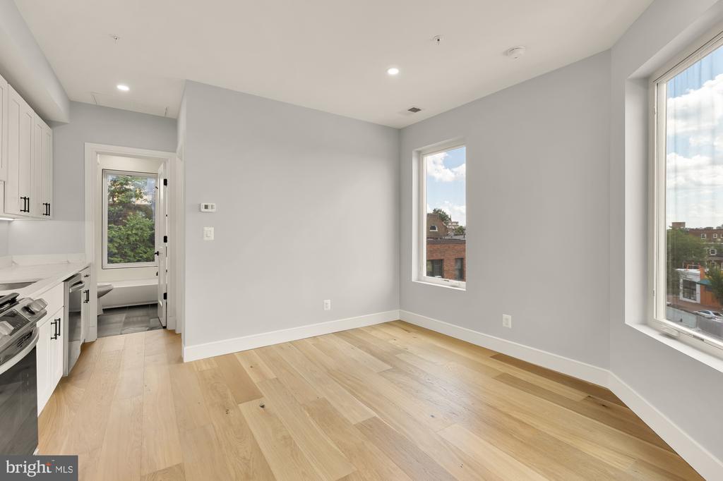 3215 MOUNT PLEASANT STREET NW Unit: 401