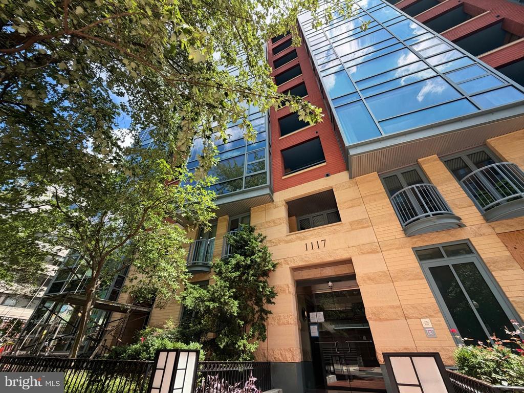 1117 10TH STREET NW Unit: 411
