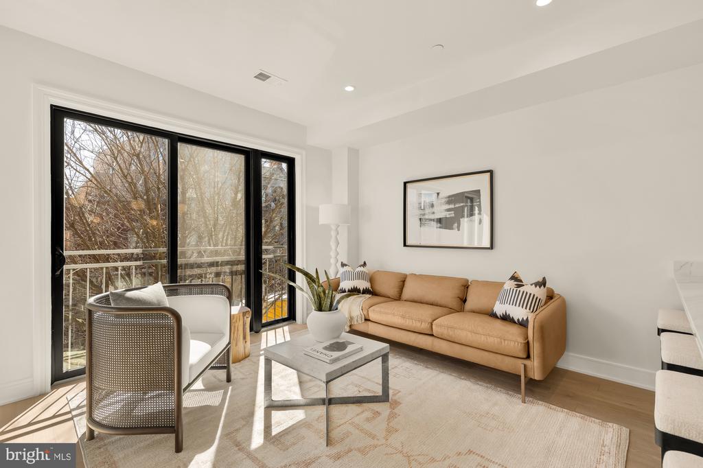 1463 HARVARD STREET NW Unit: PH7