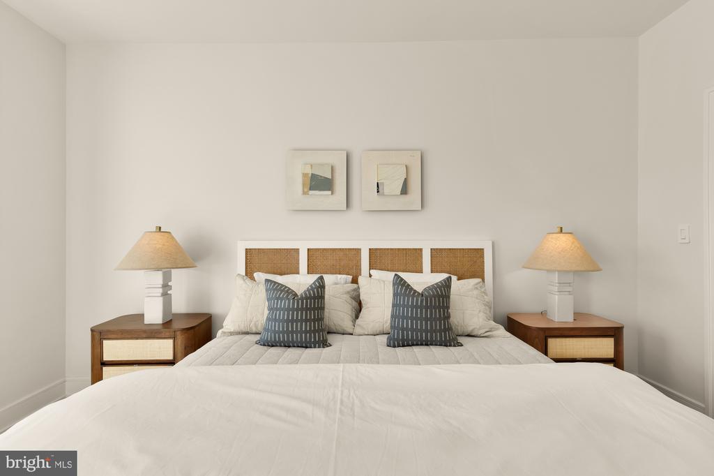 1463 HARVARD STREET NW Unit: PH7