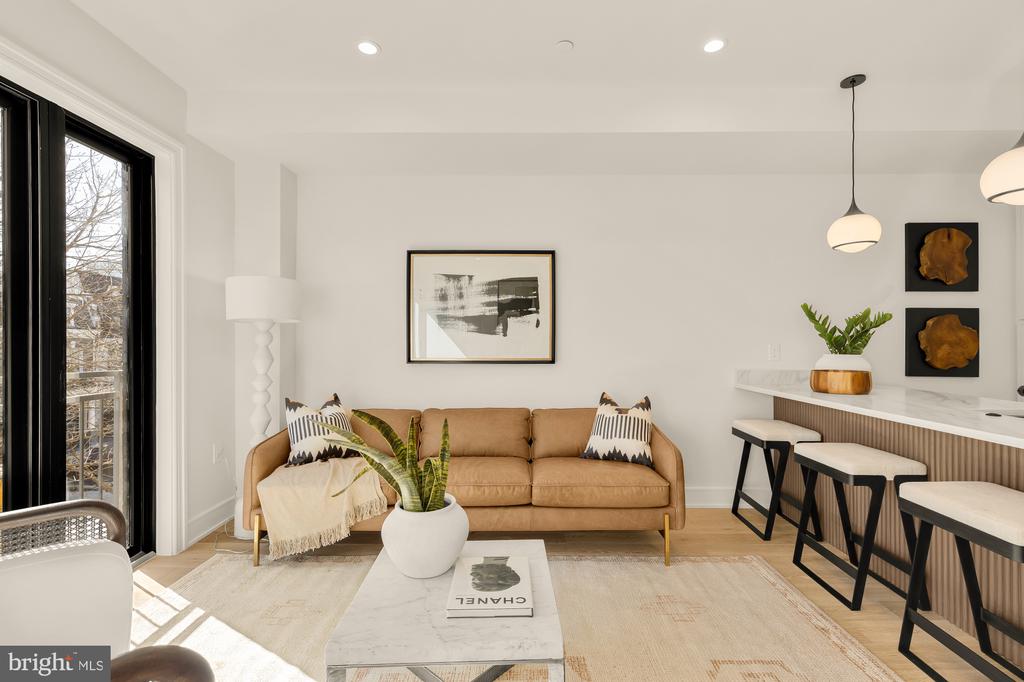 1463 HARVARD STREET NW Unit: PH7