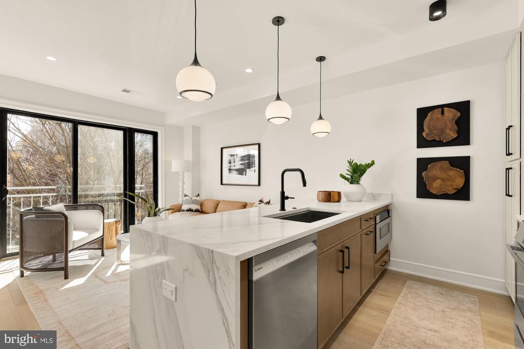 1463 HARVARD STREET NW Unit: PH7