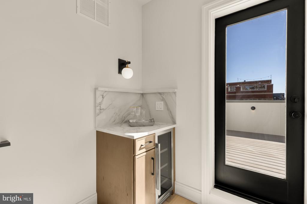1463 HARVARD STREET NW Unit: PH7