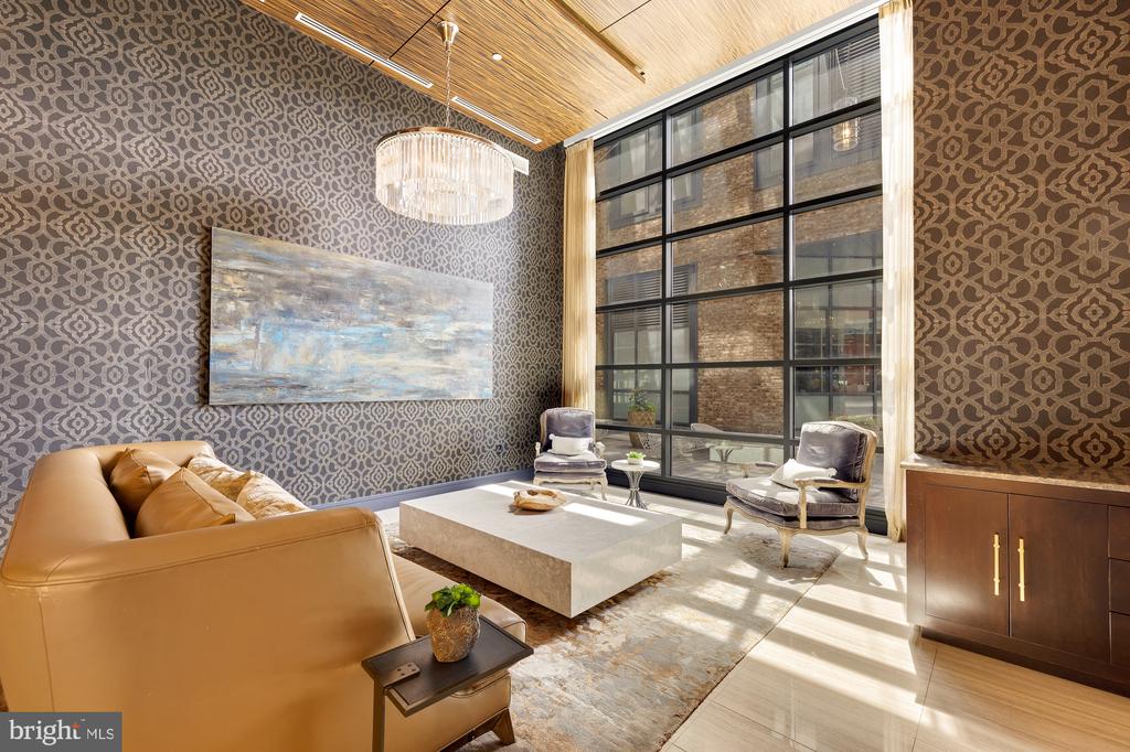 45 SUTTON SQUARE SW Unit: 906