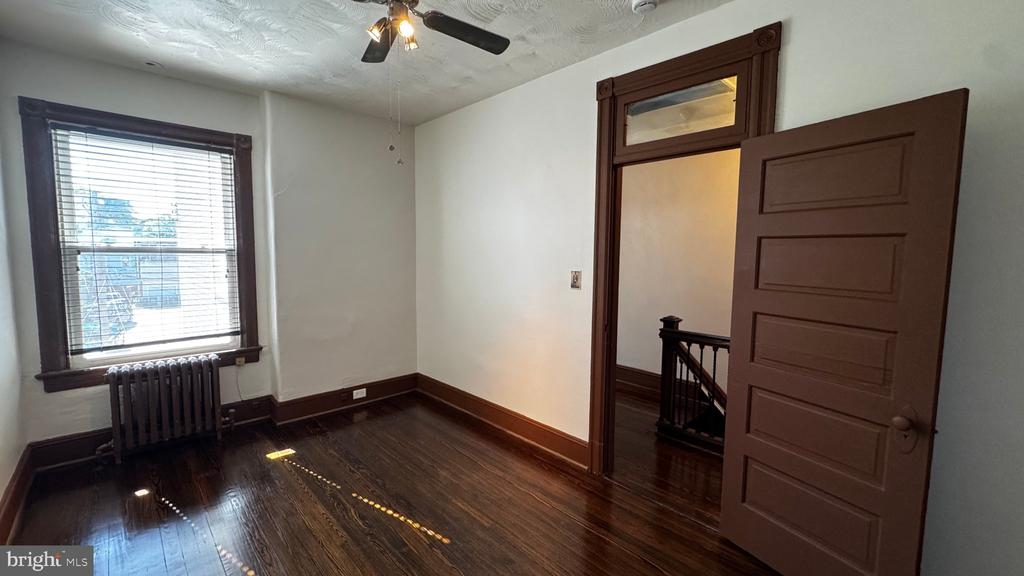 18 16TH STREET NE