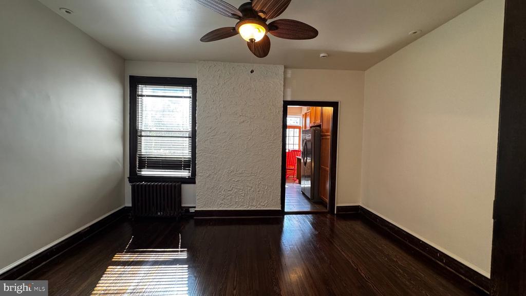 18 16TH STREET NE