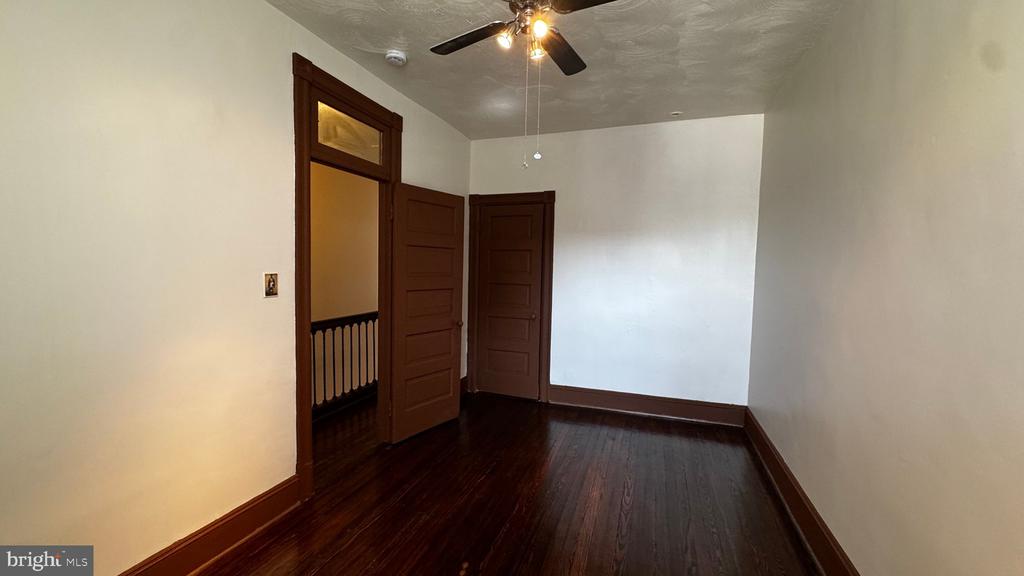 18 16TH STREET NE