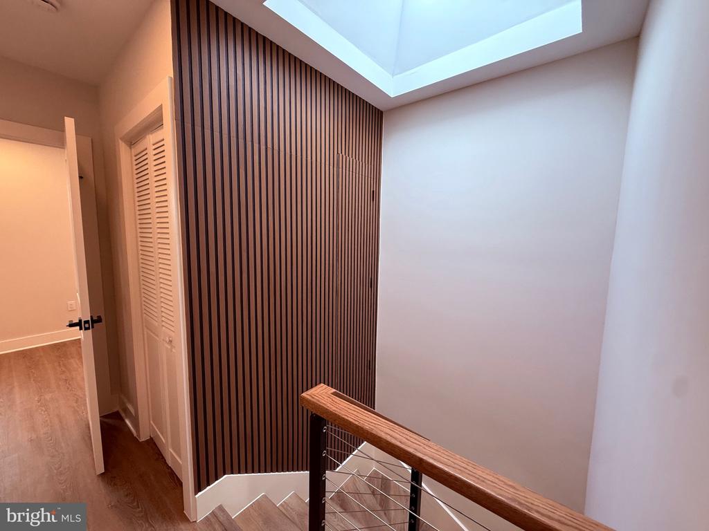821 4TH STREET NE Unit: B
