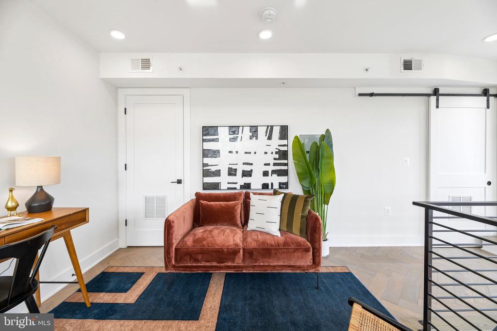 4315 HARRISON STREET NW Unit: 8