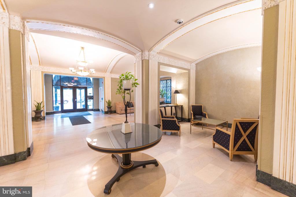 2032 BELMONT ROAD NW Unit: 221