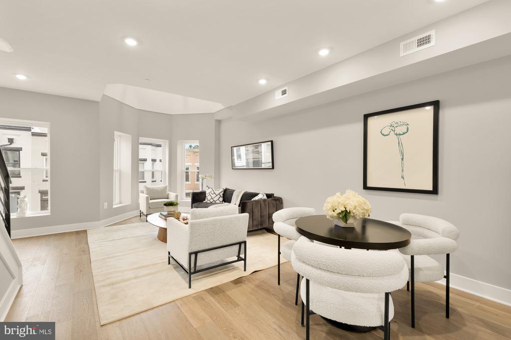 26 TODD PLACE NE Unit: 2