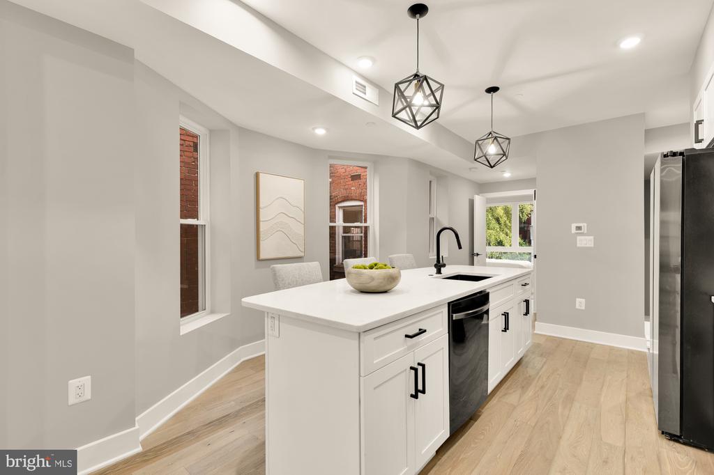 26 TODD PLACE NE Unit: 2