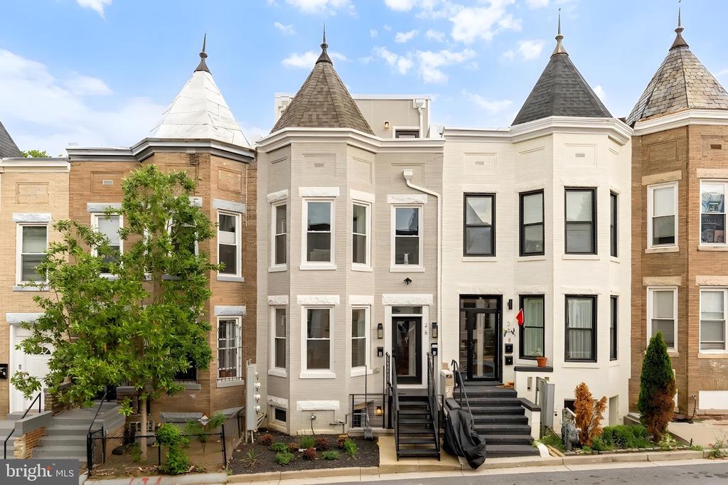 26 TODD PLACE NE Unit: 2