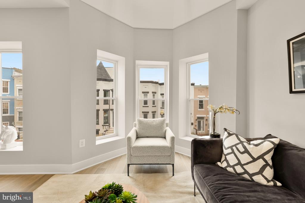 26 TODD PLACE NE Unit: 2