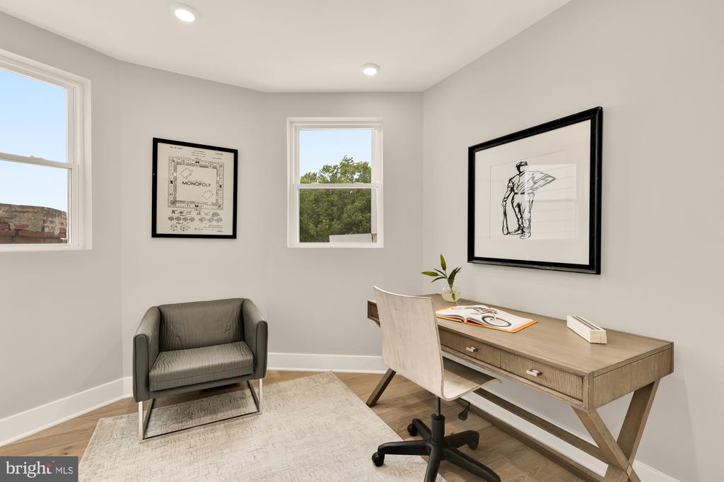26 TODD PLACE NE Unit: 2