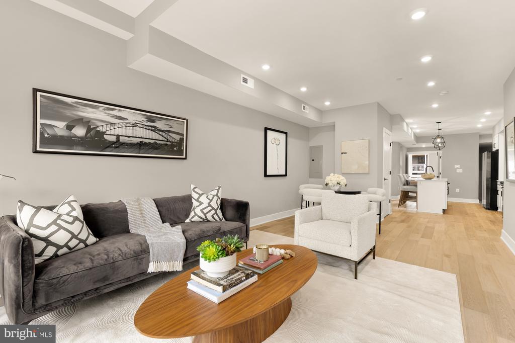 26 TODD PLACE NE Unit: 2